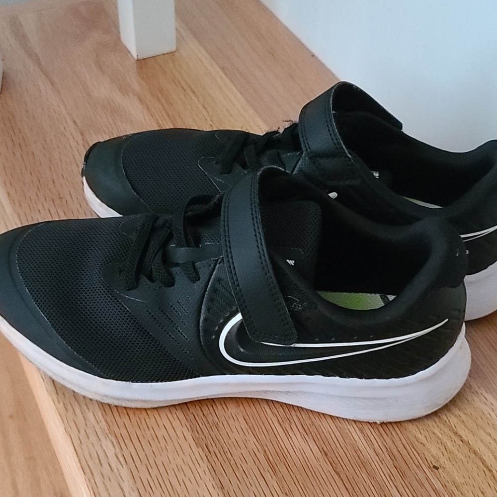Nike Run Fast Shoes
